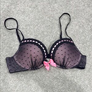 Victoria's Secret Pink and Black Bra with Seamless Cups